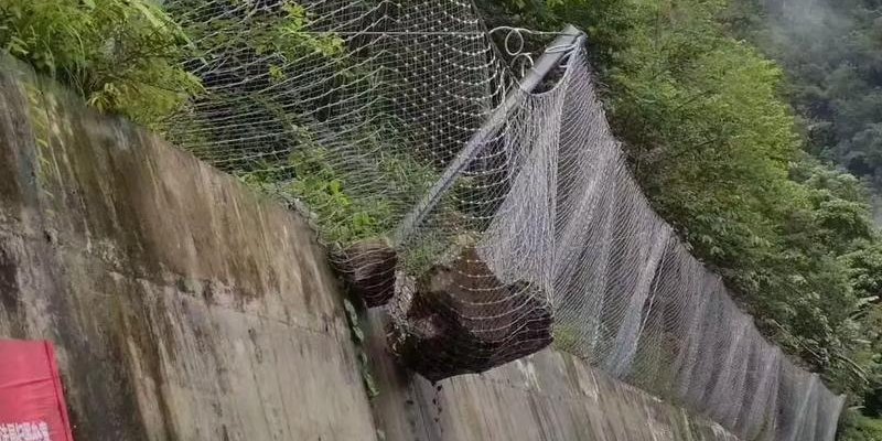 Slope and rockfall protection image